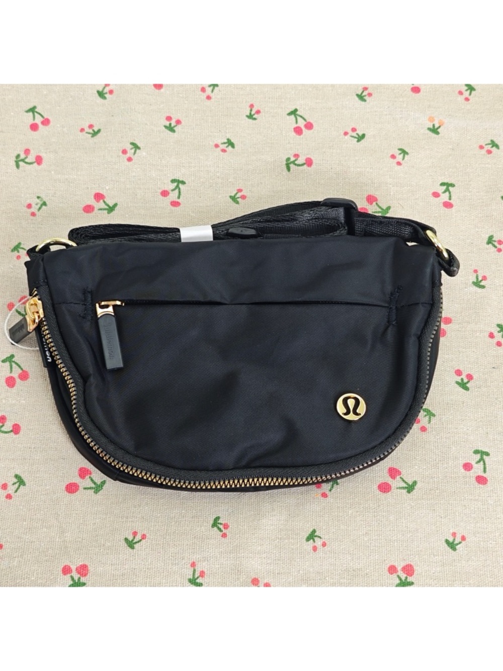 lululemon athletica Black Crossbody with Gold Hardware 2L